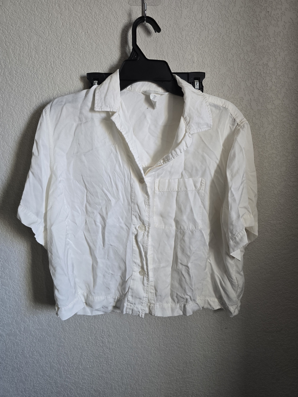H&M White Short-Sleeve Casual Button-Down Shirt